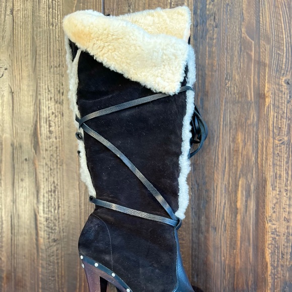 Michael Kors Suede/Shearling Boots - Picture 4 of 8